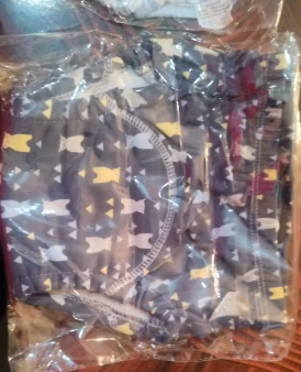 Enfant dormant avec l'oreiller Le P'tit Loup